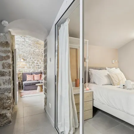 Lavie Maison Face Palais Royal Apartment *