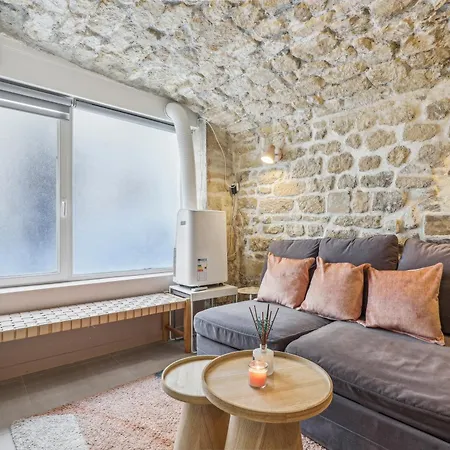 Apartment Lavie Maison Face Palais Royal